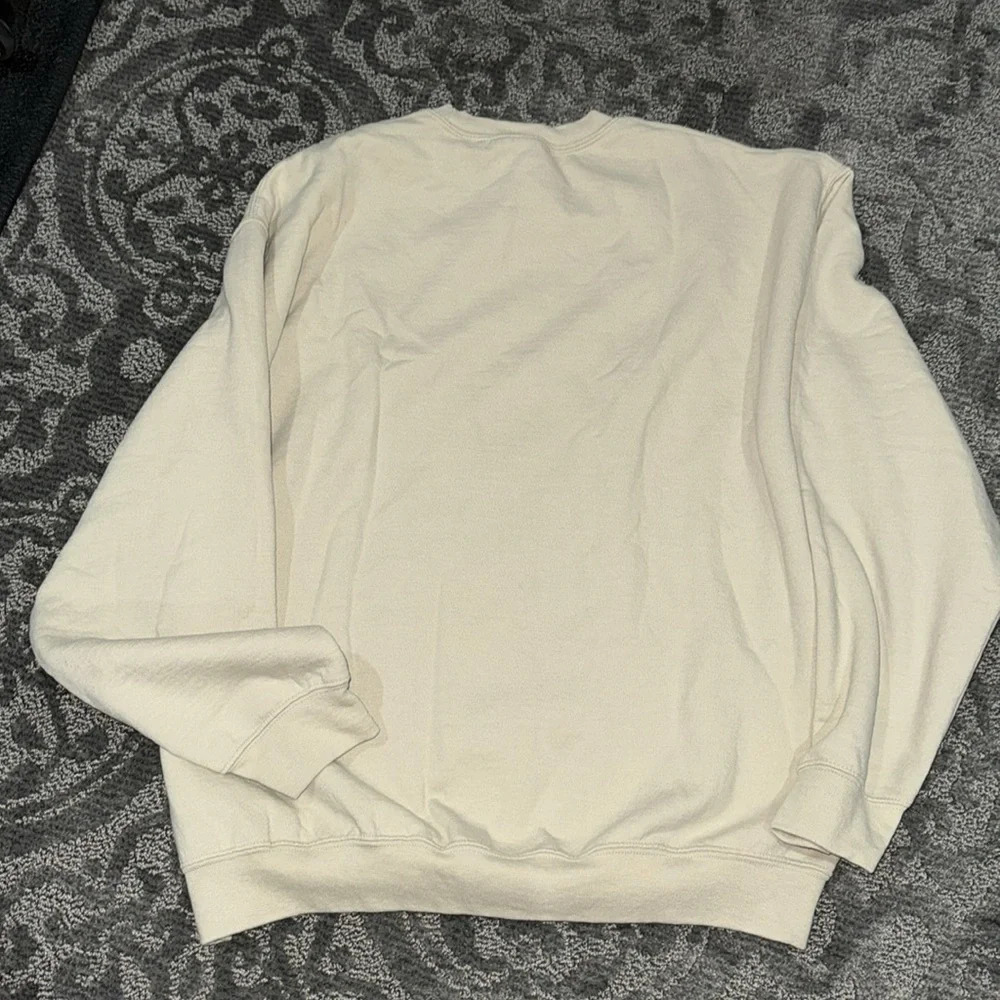 •Mickey’s Christmas Sweatshirt•​ - Picture 3 of 3